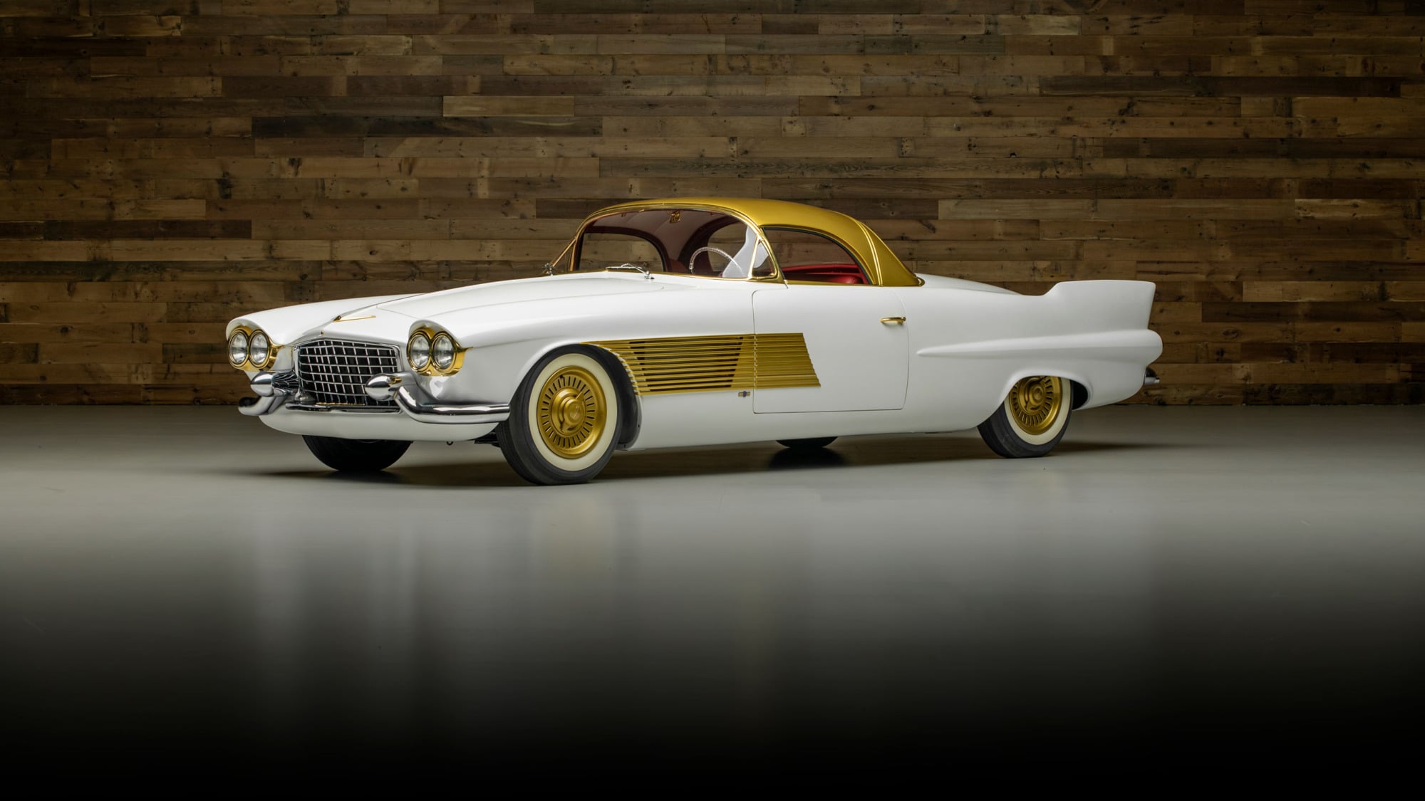 Italian coachbuilt 1953 Cadillac Elegante concept car